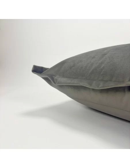 Cuscino Arredo Ricamato art. Velvet Grigio Shark in velluto