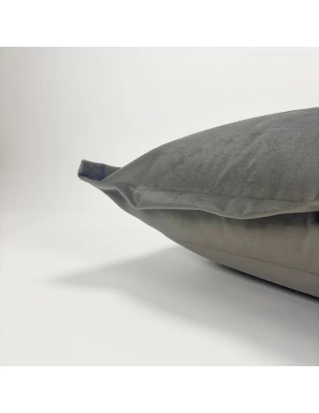 Cuscino Arredo Ricamato Cuore art. Velvet Grigio Shark